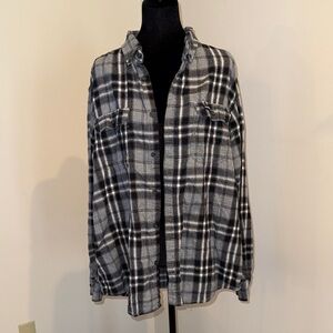 Wrangler Flannel Black and White Plaid Button-Up Shirt